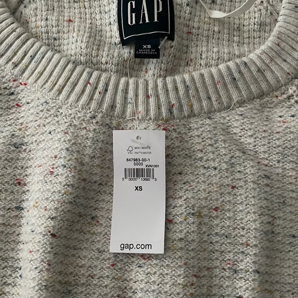 Sweater - Picture 3 of 3